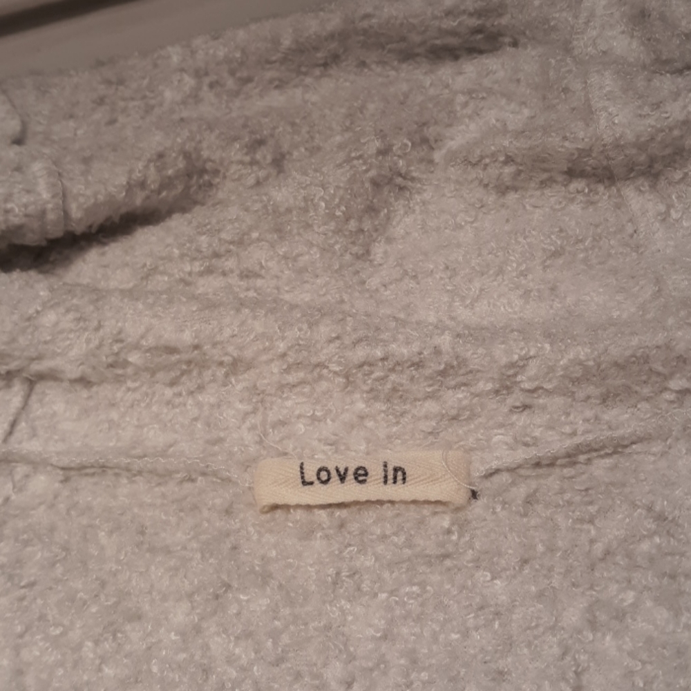 Love In poncho - Picture 2 of 3